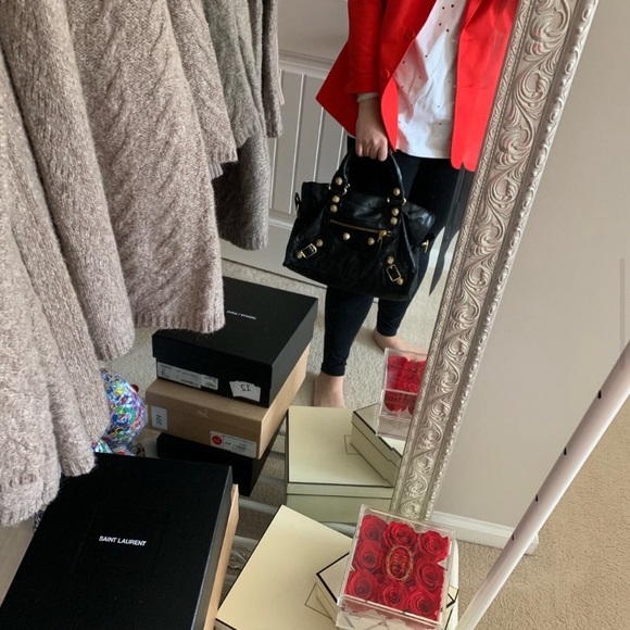 ✨⚡️HP⚡️✨Balenciaga Work Bag - Black and Gold Bag - Picture 7 of 7